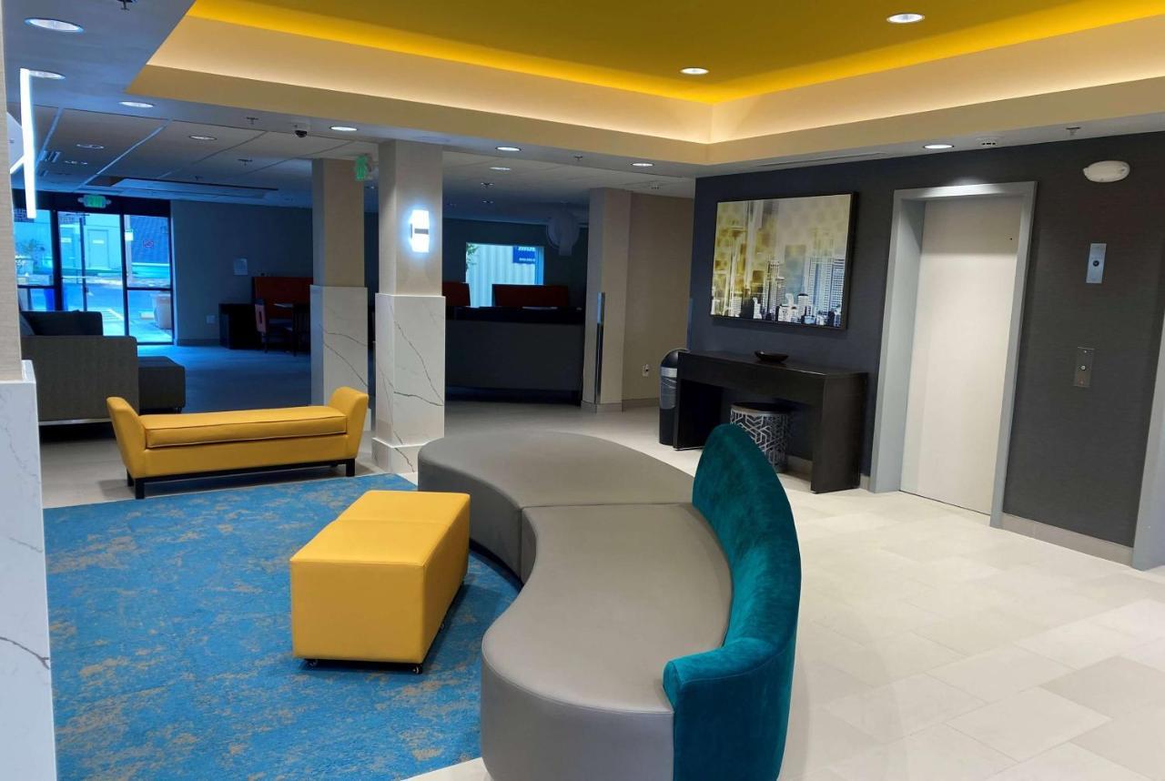 La Quinta Inn By Wyndham Lynnwood Eksteriør billede