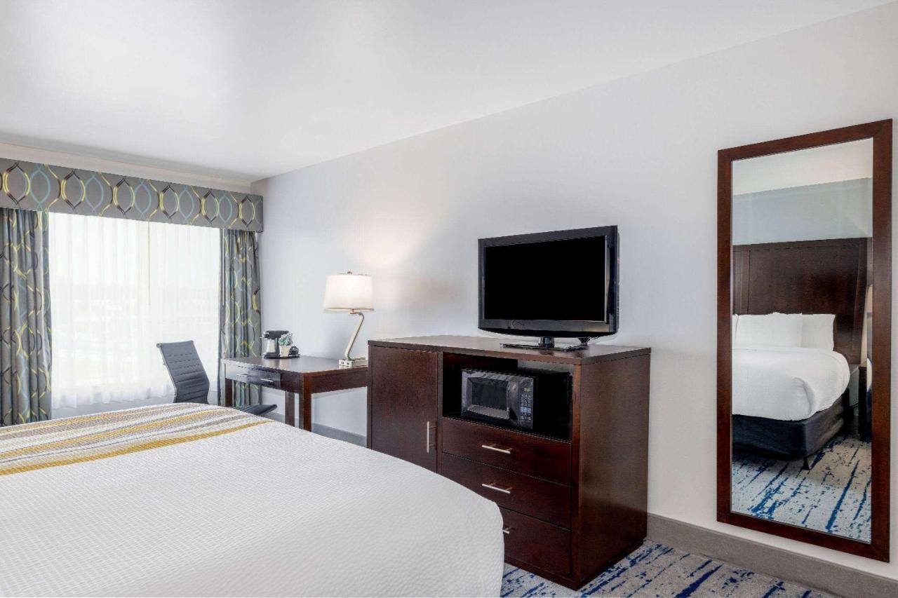 La Quinta Inn By Wyndham Lynnwood Eksteriør billede